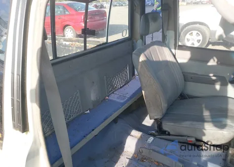 1984 Toyota Pickup Xtracab Rn56 Sr5 z USA, uszkodzony, nr VIN JT4RN56S1E0063775